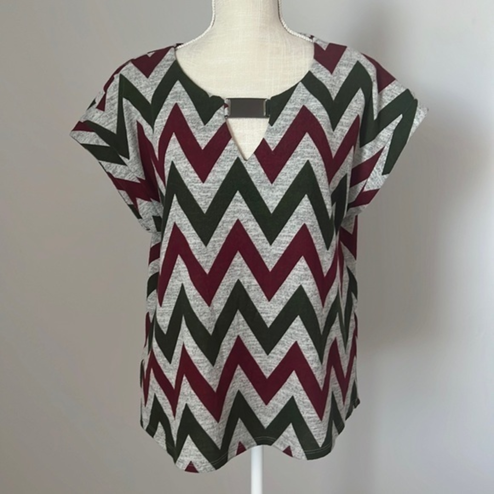 Tacera Chevron Short Sleeve Sweater Blouse Medium‎